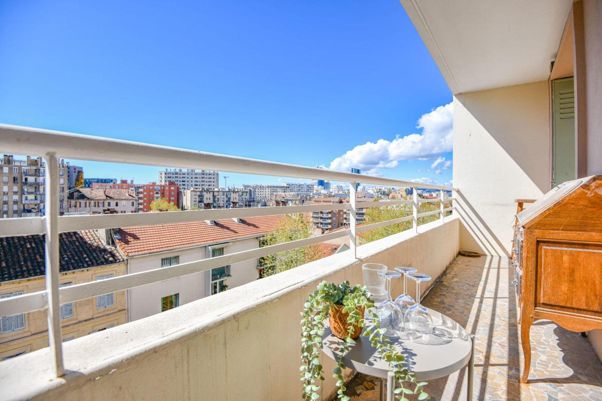 3 Ch Neuf Proche Saint-charles Belle De Mai Marseilles